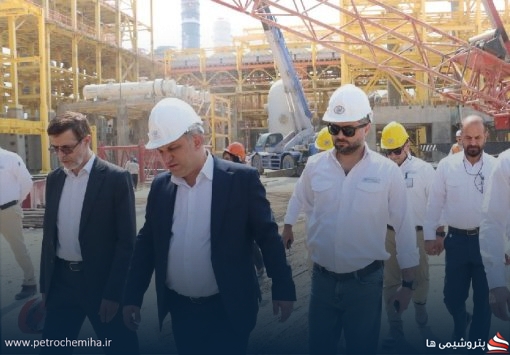 بازدید نمایندگان صندوق توسعه ملی و بانک صادرات از پروژه پتروشیمی سیراف انرژی