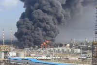 جنگ انرژی ادامه دارد؛ حملات تازه به پالایشگاهها و تأسیسات گاز روسیه