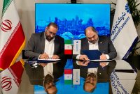 امضای تفاهمنامه حمل ۸۰ هزار تن محصولات پتروشیمی جم با شرکت فجر جهاد منعقد شد