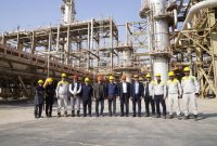 بازدید ارزیابان گروه صنایع پتروشیمی خلیجفارس از واحدهای عملیاتی پالایش گاز هویزه خلیجفارس