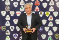 دریافت لوح و تندیس برتر پتروشیمی شیراز در همایش سراسری رضایتمندی مشتری