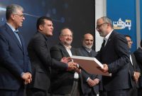 جایزه نوآوری در توسعه کسبوکار پتروفن ۱۴۰۴ به پتروشیمی بوعلی سینا رسید