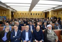 نشست صمیمی معاون وزیر نفت و مدیرعامل شرکت ملی صنایع پتروشیمی با همکاران و پژوهشگران صنعت پتروشیمی