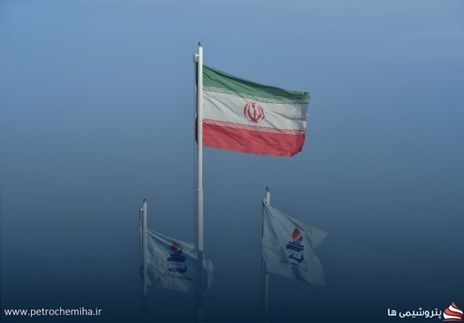 اعتراض گسترده به نتایج آزمون استخدامی پتروشیمی تبریز؛ کارنامه‌ای منتشر نشد، نمره‌ای اعلام نشد