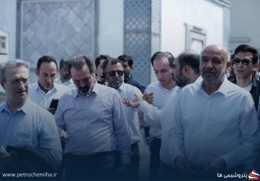 بازدید وزیر کار از پتروشیمی جم؛ گزارش دکتر امیر اکبری از روند بازسازی واحدهای آسیب‌دیده