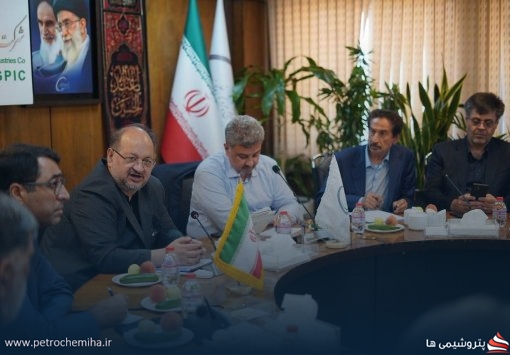 آینده تأمین برق صنعت پتروشیمی؛ شریعتمداری و رجبی مشهدی در جلسه بررسی قراردادها