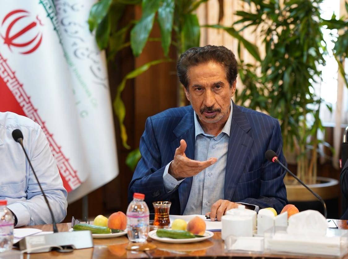 نشست بررسی قرارداد تأمین برق مجتمع_های پتروشیمی ۴