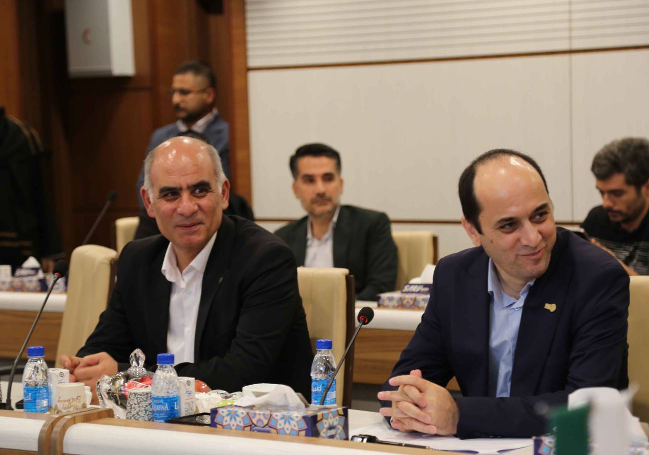 نشست تخصصی آخرین تحولات و چشم_انداز بازار سرمایه وصندوق ۳