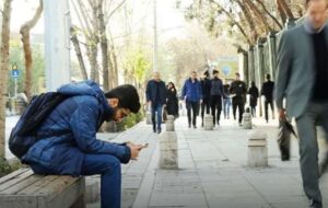 هشدار جدی وزیر کار؛ ۱۳۰ هزار بازنشسته زیر ۴۰ سال در کشور داریم