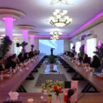 مدیرعامل پتروشیمی شازند در جمع اصحاب رسانه: پتروشیمی شازند به تابلوی بازار اول بورس ارتقا یافت