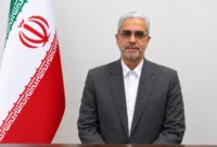 ادای احترام مدیرعامل مخازن سبز پتروشیمی عسلویه به شهدای شهرستان دیر