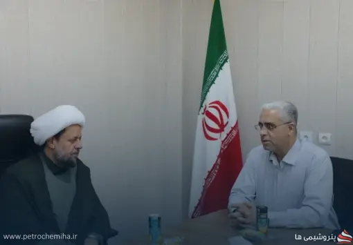 دیدار مدیرعامل شرکت مخازن سبز پتروشیمی عسلویه با امام جمعه شهرستان